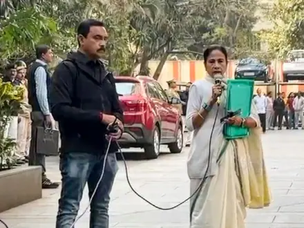 আইপ্যাক অফিসে ইডির অভিযান: ‘ভোটের রণকৌশল লুট হয়েছে’, বিস্ফোরক মুখ্যমন্ত্রী