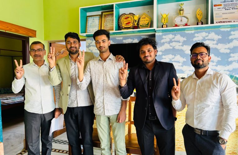 জেইই মেইনস ২০২৬-এ রাজ্যসেরা কুন্তলকে সংবর্ধনা অধ্যয়ন ইনস্টিটিউটের