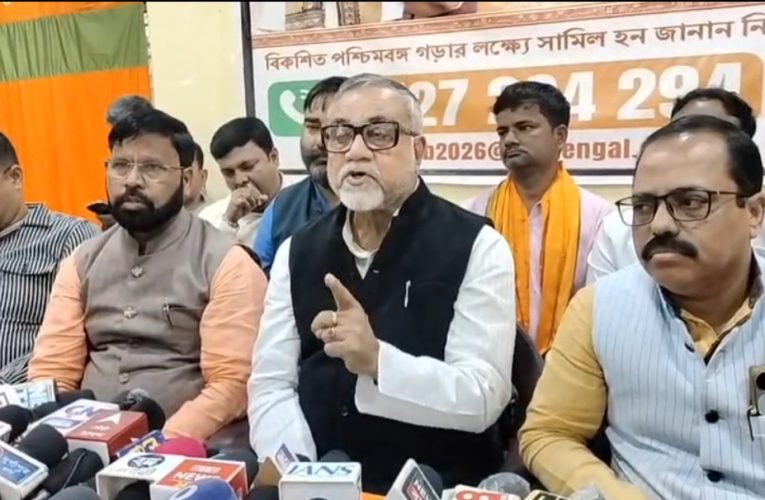 দুর্গাপুরে বিজেপির সাংবাদিক বৈঠক, এসআইআর ইস্যুতে তৃণমূলকে তোপ তাপস রায়ের