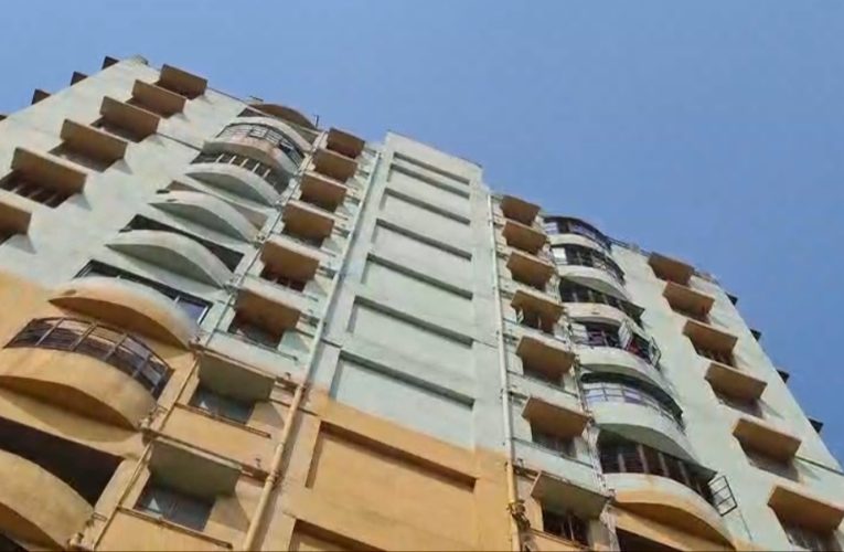 কাঁকসায় নার্সের রহস্যমৃত্যু: বহুতলের নিচে মিলল দেহ, তদন্তে নেমেছে পুলিশ