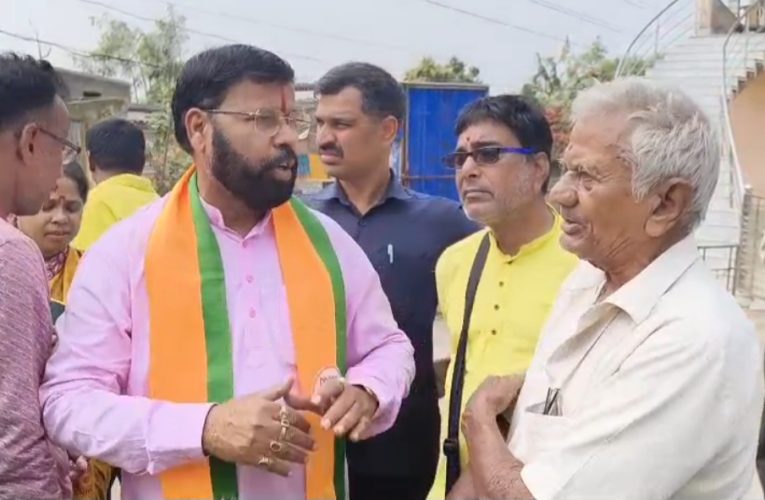 আগে আন্ডারপাস করুন, তারপর হাত মেলাবো”: জনসংযোগে গিয়ে চরম বিক্ষোভের মুখে বিজেপি বিধায়ক