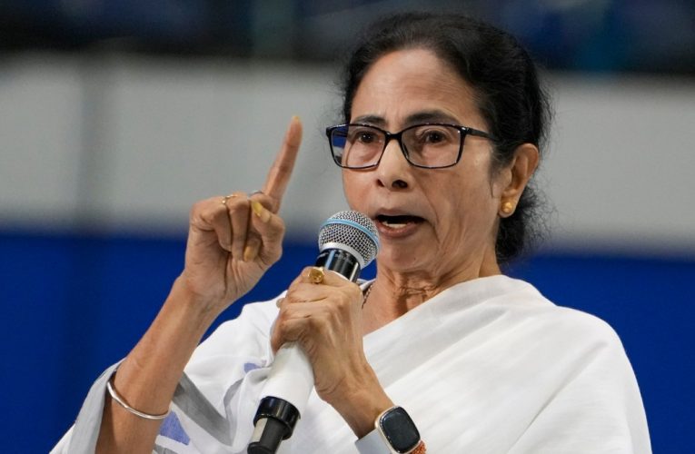 ১ এপ্রিল থেকেই মিলবে ‘বাংলার যুব সাথী’ ভাতা, মাসে ১৫০০ টাকা পাবেন বেকার যুবক-যুবতীরা