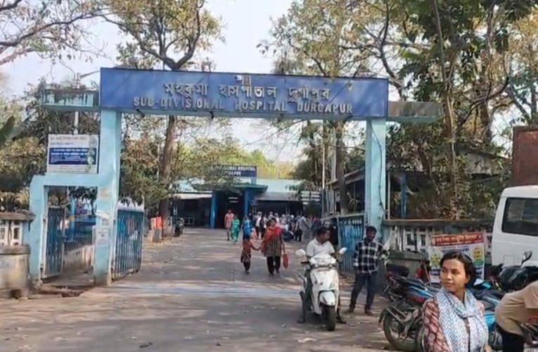 বিশ্বজয়ের উল্লাসে বিপত্তি সিটি সেন্টারে, ইট মেরে যুবকের নাক ফাটানোর অভিযোগ