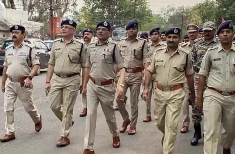 নজিরবিহীন রদবদল: কমিশনের নির্দেশে সরলেন ইন্দিরা, ভোটের মুখে বদল ১২ জেলার পুলিশ সুপার