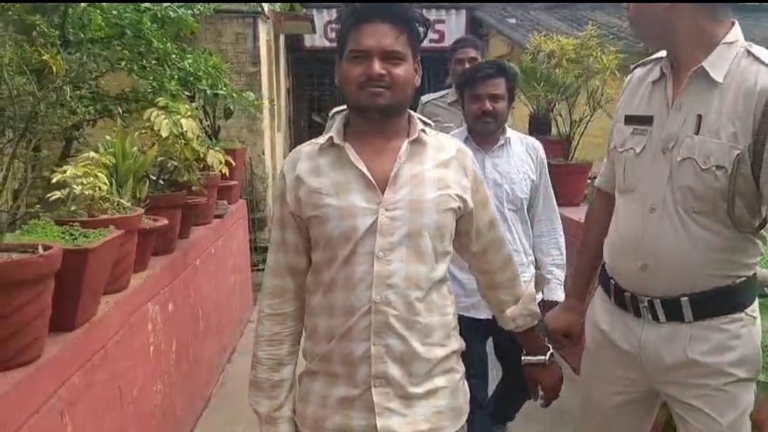 Screenshot_20260418_133126_WhatsAppBusiness