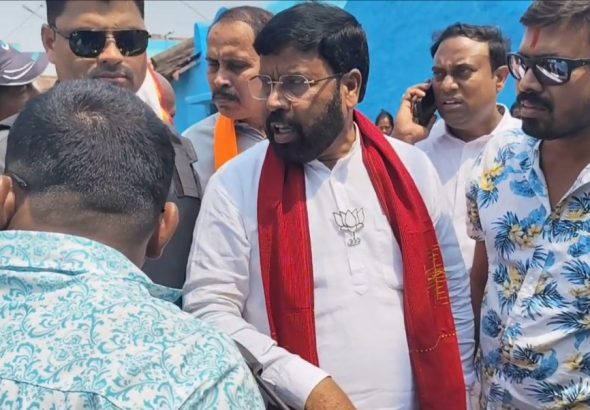 Screenshot_20260421_190253_WhatsAppBusiness