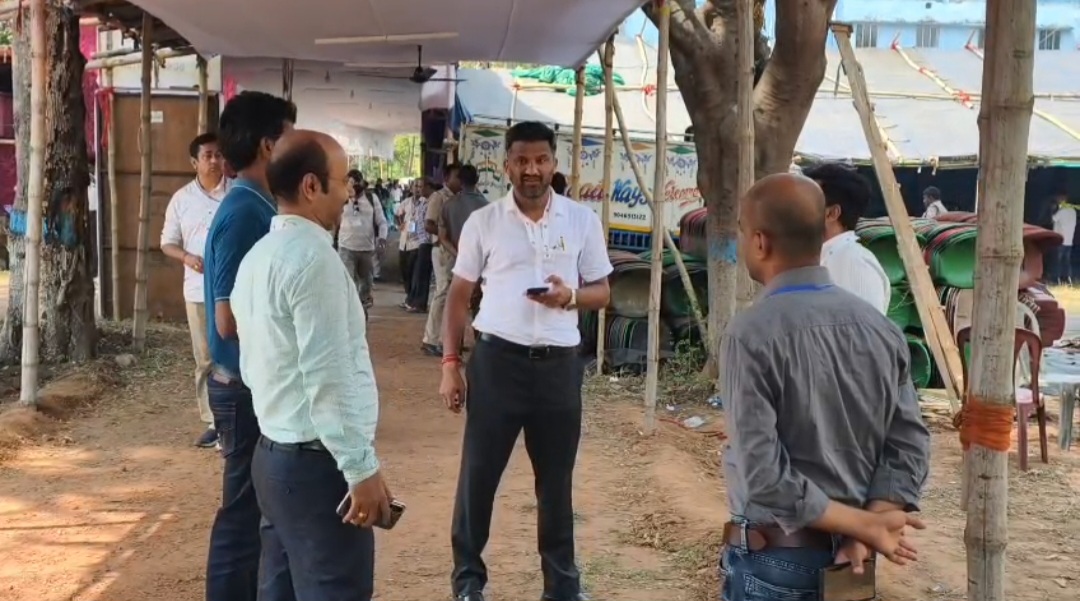 Screenshot_20260422_124052_WhatsAppBusiness