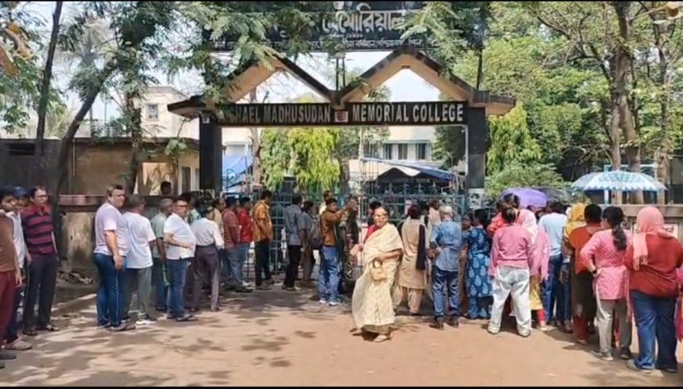 Screenshot_20260423_193317_WhatsAppBusiness