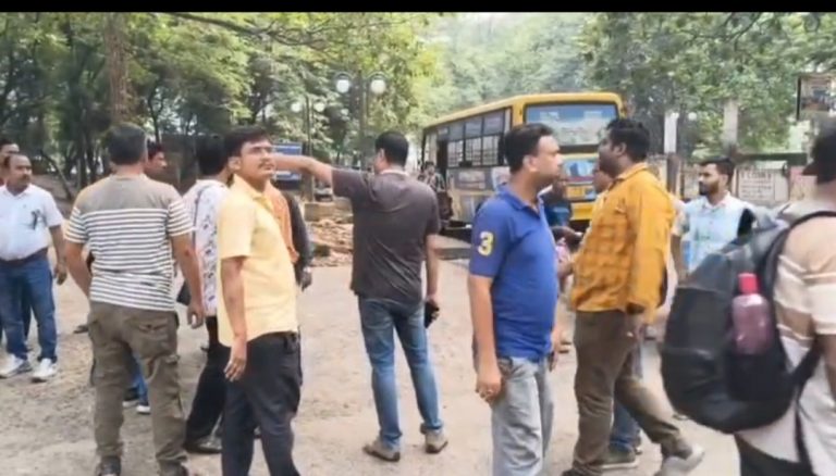 Screenshot_20260428_155905_WhatsAppBusiness