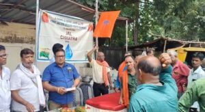 দাবদাহে জলছত্র সিটি সেন্টারে, বিএমএসে যোগদানের ইঙ্গিত অটোচালকদের