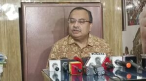 ফর্ম পূরণ করলেই কি সবাই টাকা পাবেন?’ অন্নপূর্ণা যোজনার ১২ পাতার ফর্ম নিয়ে তীব্র কটাক্ষ কুণালের