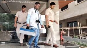 বন্ধুর ডাকে সাড়া দেওয়াই কাল, দুর্গাপুরে অষ্টম শ্রেণীর নাবালিকাকে ‘গণধর্ষণ’!